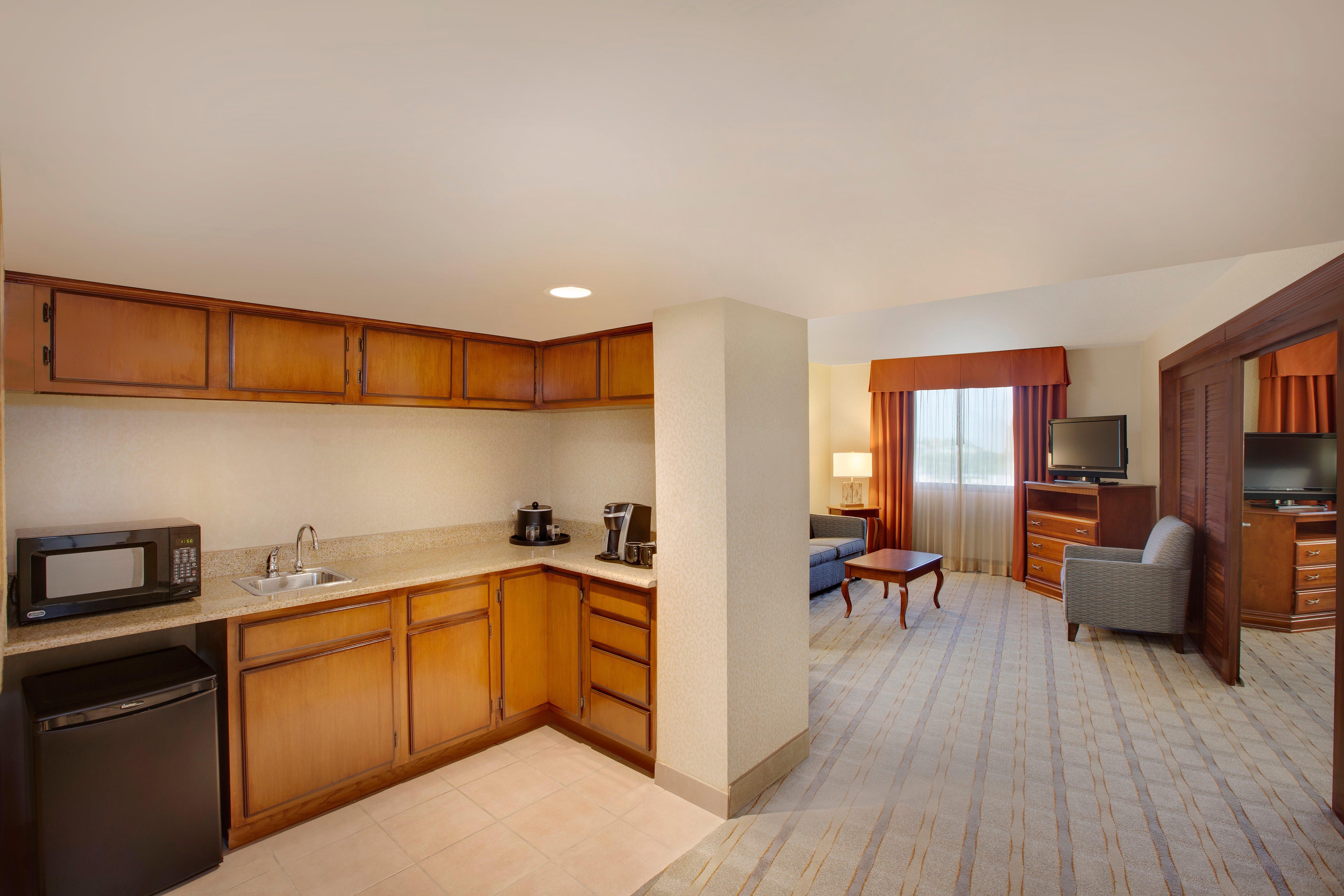 Holiday Inn Express Dallas Market Center By Ihg Eksteriør bilde
