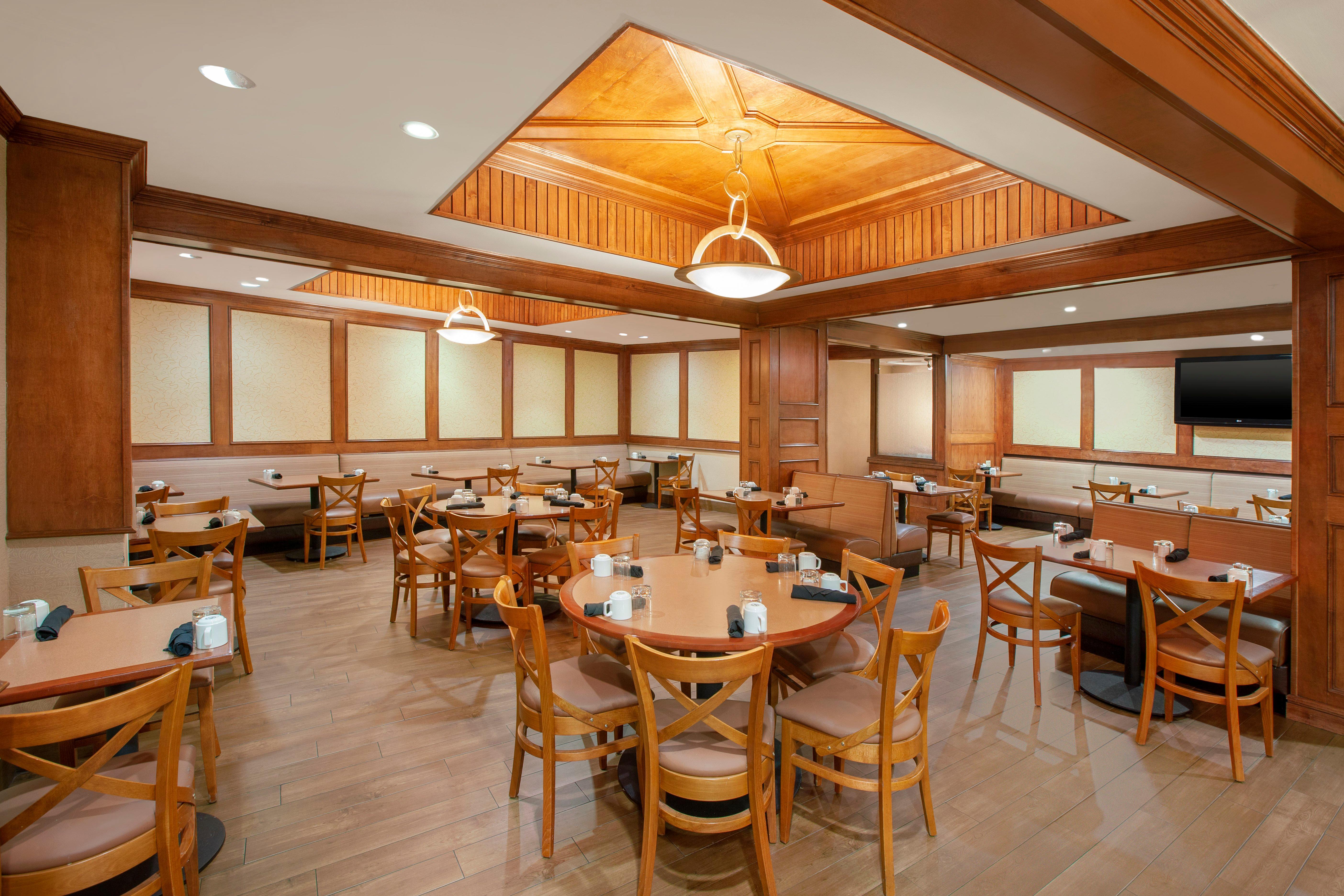 Holiday Inn Express Dallas Market Center By Ihg Eksteriør bilde