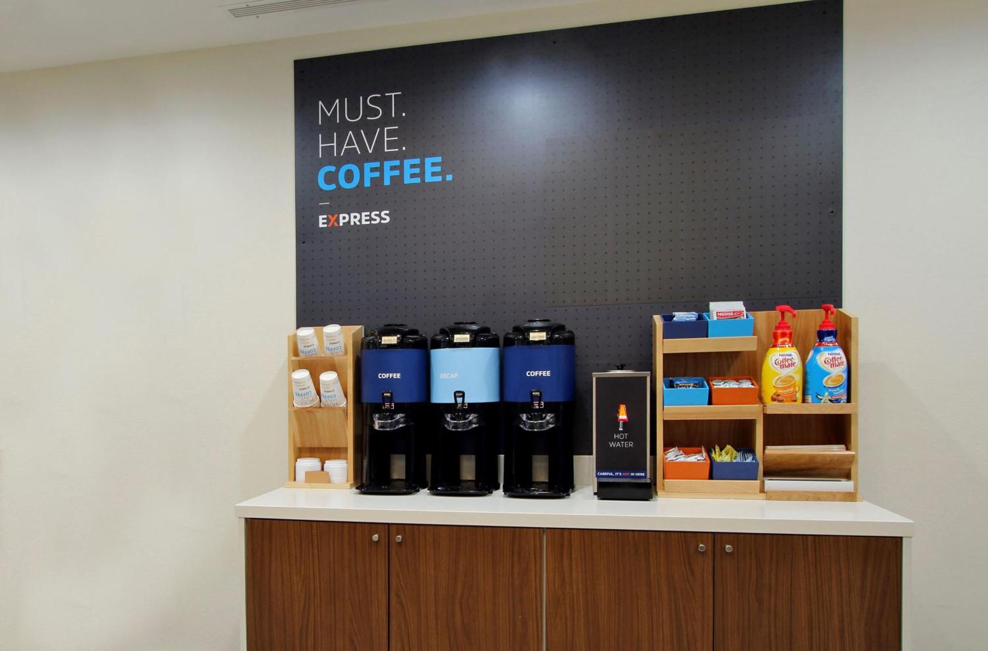 Holiday Inn Express Dallas Market Center By Ihg Eksteriør bilde