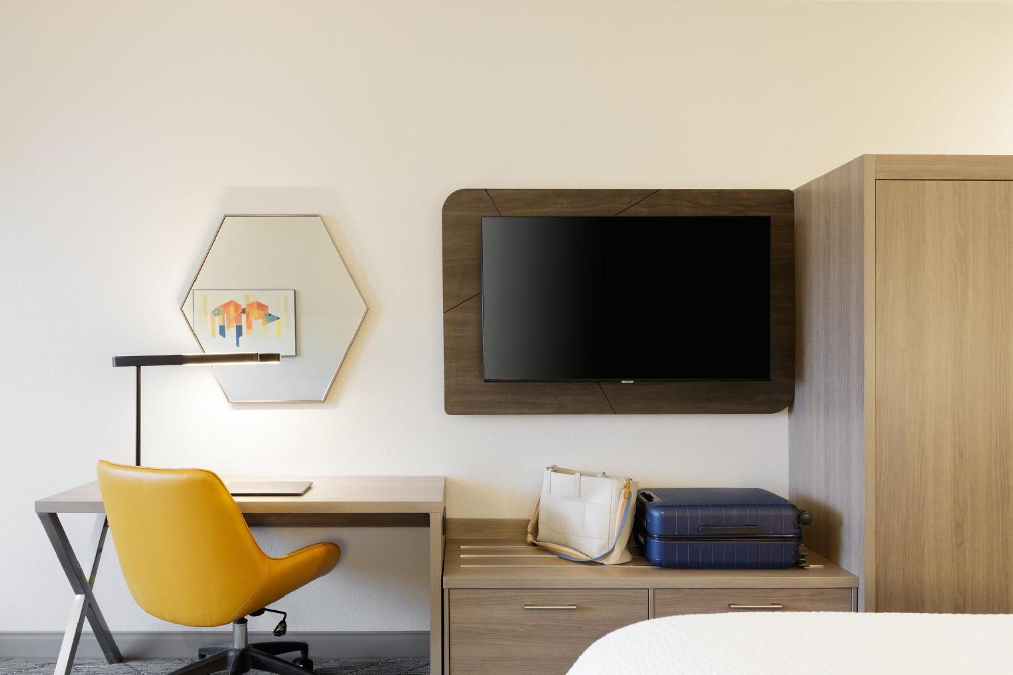 Holiday Inn Express Dallas Market Center By Ihg Eksteriør bilde