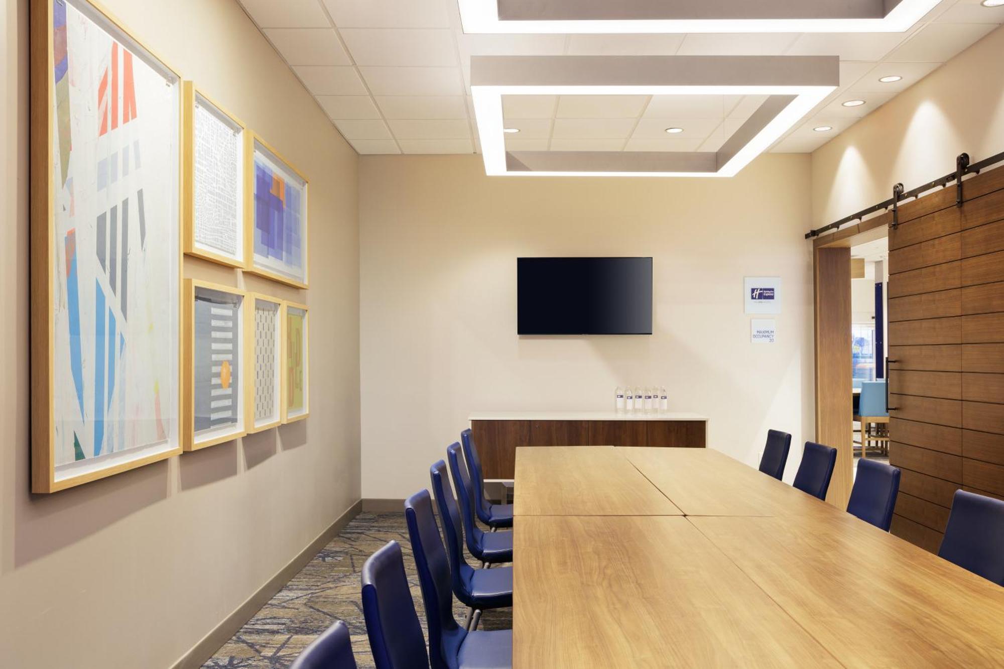 Holiday Inn Express Dallas Market Center By Ihg Eksteriør bilde
