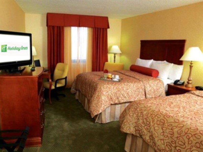 Holiday Inn Express Dallas Market Center By Ihg Eksteriør bilde