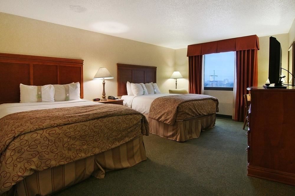 Holiday Inn Express Dallas Market Center By Ihg Eksteriør bilde